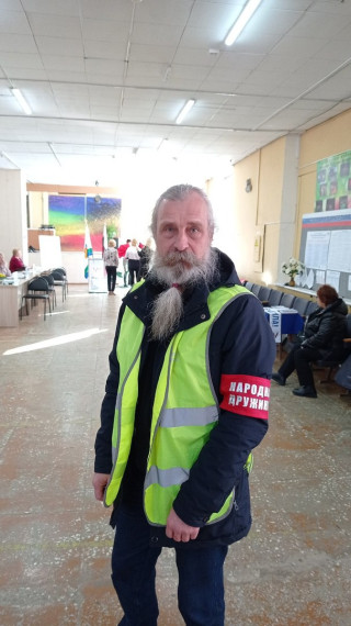 Активисты народной дружины обеспечивали правопорядок на выборах Президента РФ.. Активисты народной дружины обеспечивали правопорядок на выборах Президента РФ..